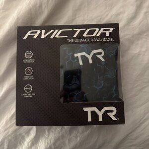 TYR Women's Avictor Open-Back Kneeskin